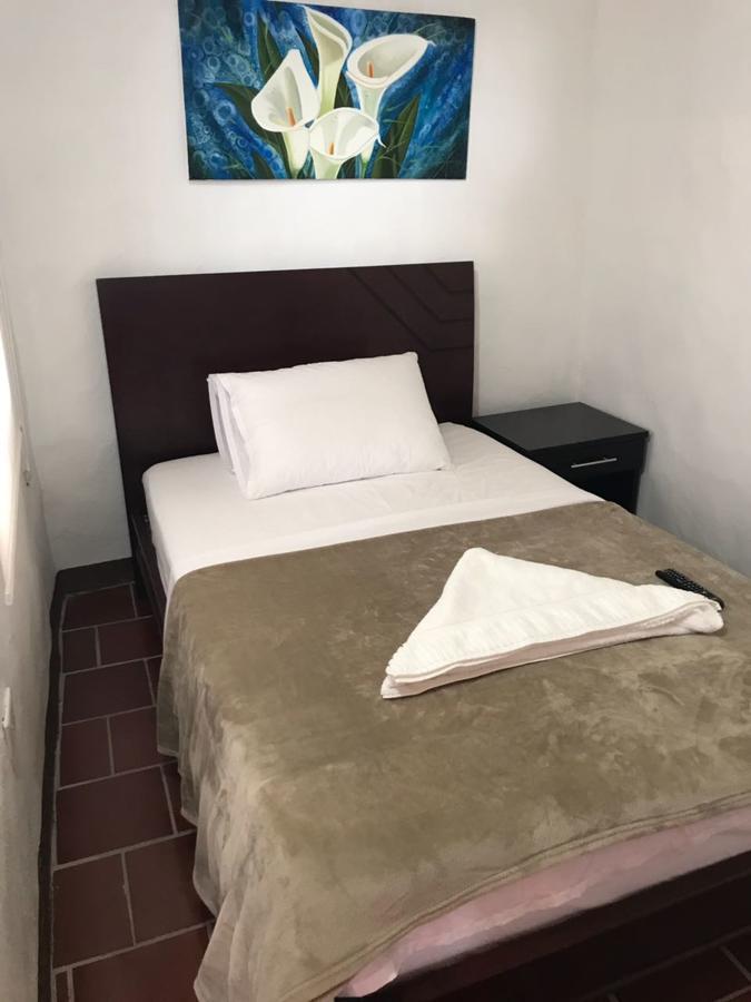 Hostal Rous San Gil Exterior photo